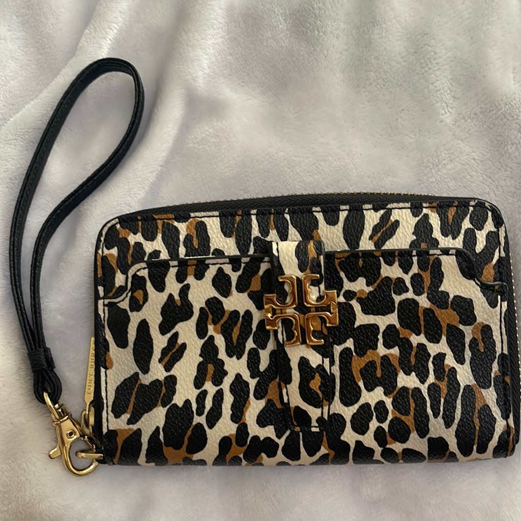 Nwot Tory Burch Leopard Print Leather Wristlet